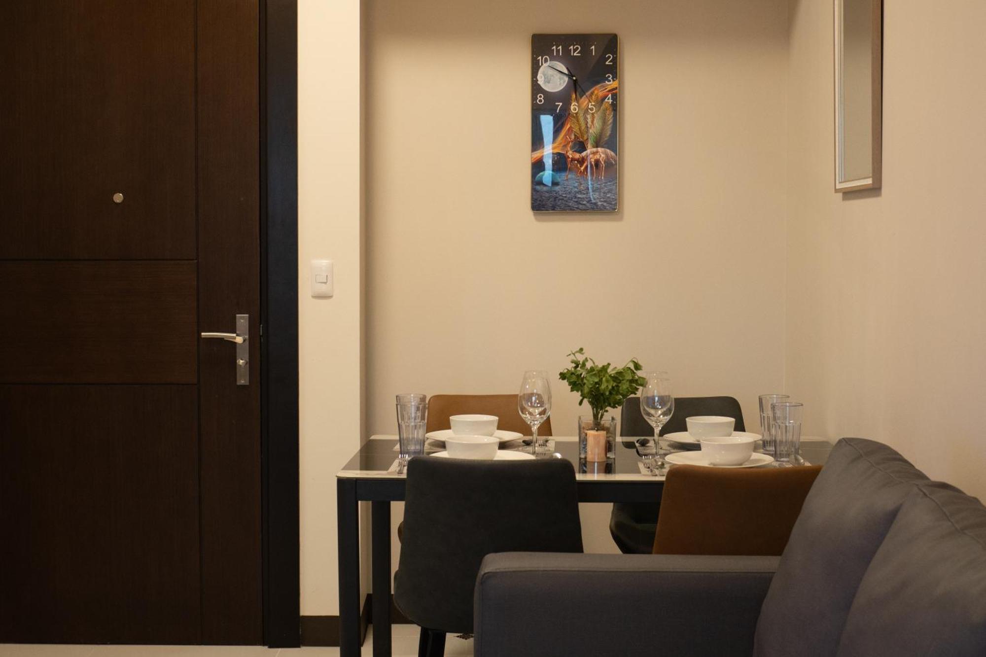 טאגיג Cityscape View 2Br In Uptown Bgc W 200Mbps Wifi מראה חיצוני תמונה